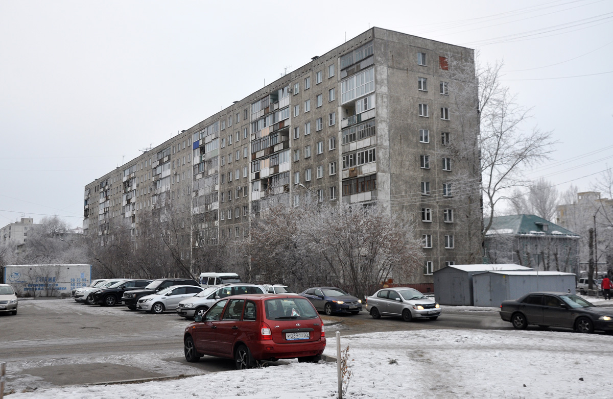 Омск, Улица Добровольского, 13