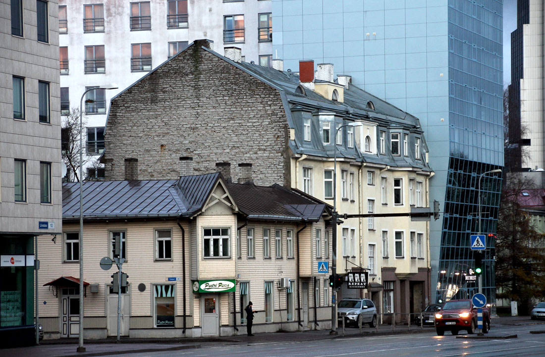 Таллин, Liivalaia, 17 / Tatari, 31; Liivalaia, 19