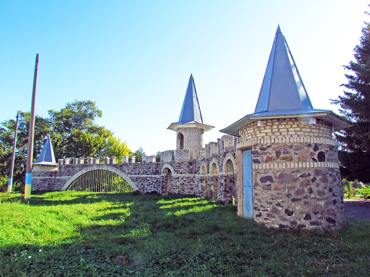 Voronizh, Улица Николая Терещенко, 3*