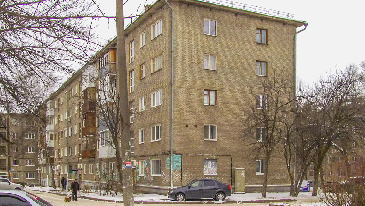 Уфа, Первомайская улица, 91 /  Улица Коммунаров, 2