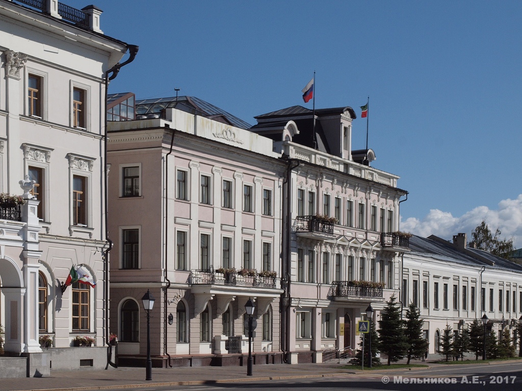 Казань, Кремлёвская улица, 3-5