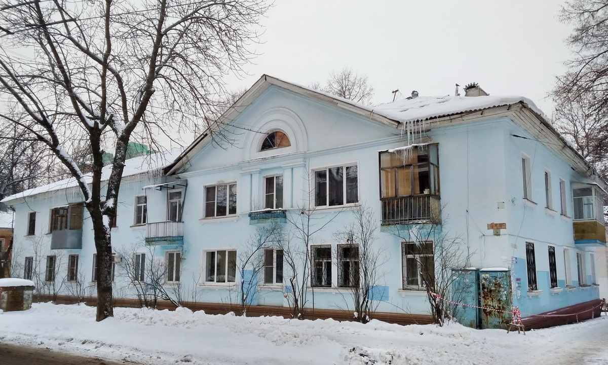 Ярославль, Улица Менделеева, 7 / Улица Майорова, 2