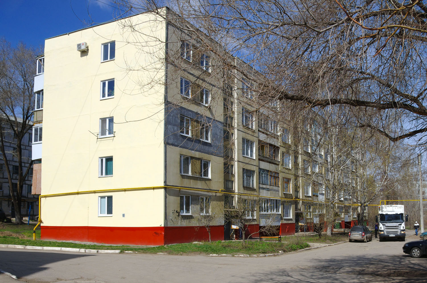 Новокуйбышевск, Улица Дзержинского, 44