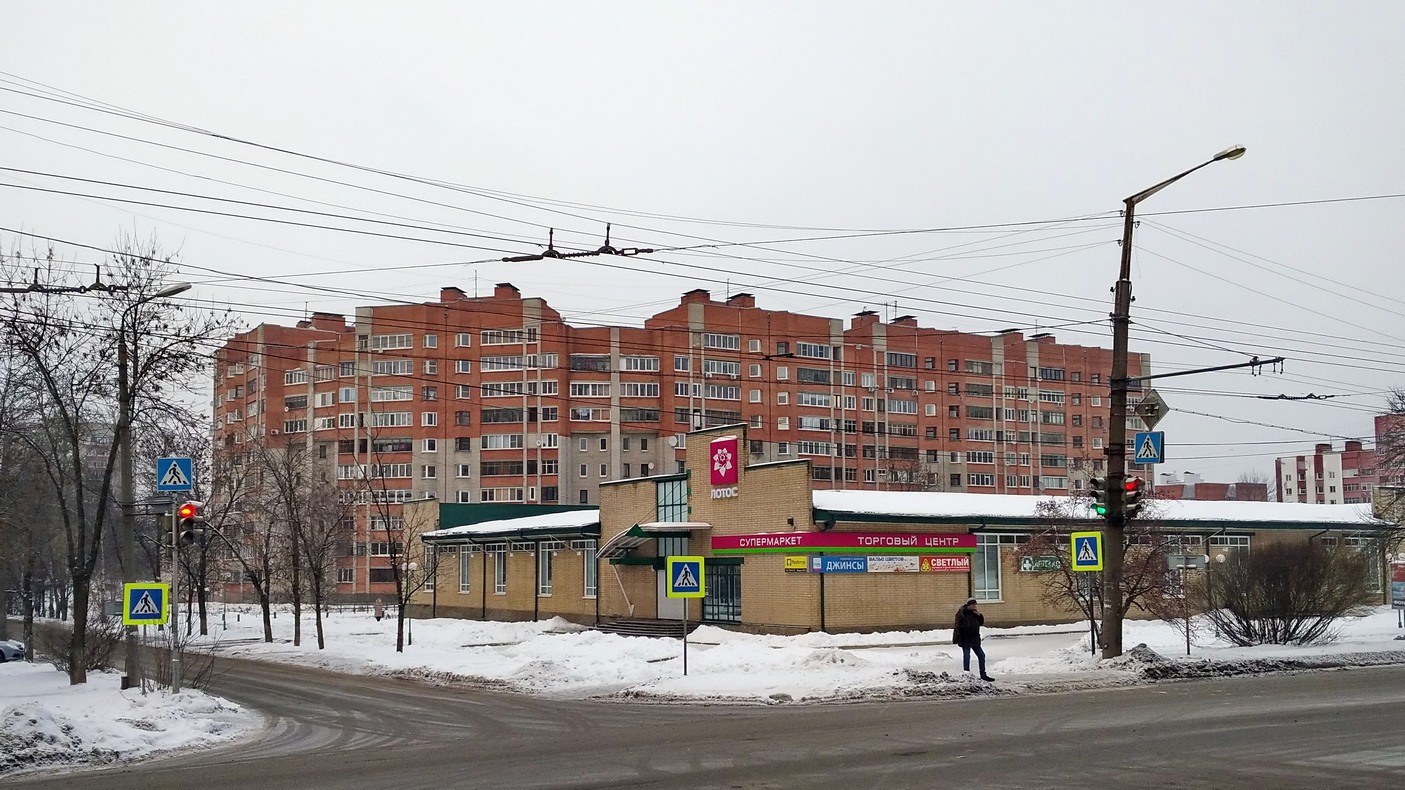 Ярославль, Улица Гагарина, 28; Улица Менделеева, 16