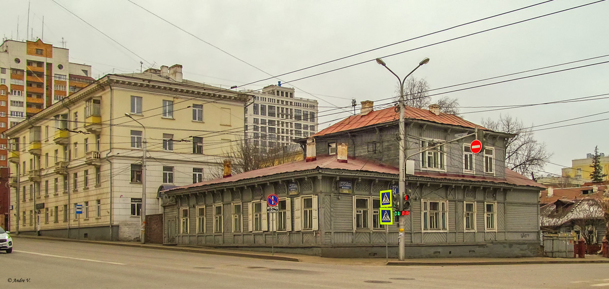 Уфа, Улица Достоевского, 54 корп. 1. Уфа — Мемориальные доски