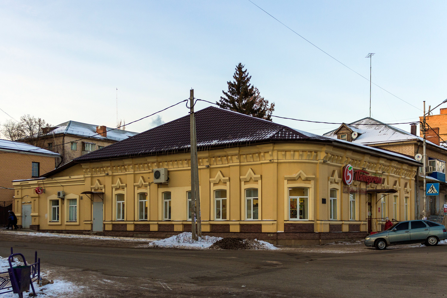 Бугуруслан, Московская улица, 65 / Коммунистическая улица, 43