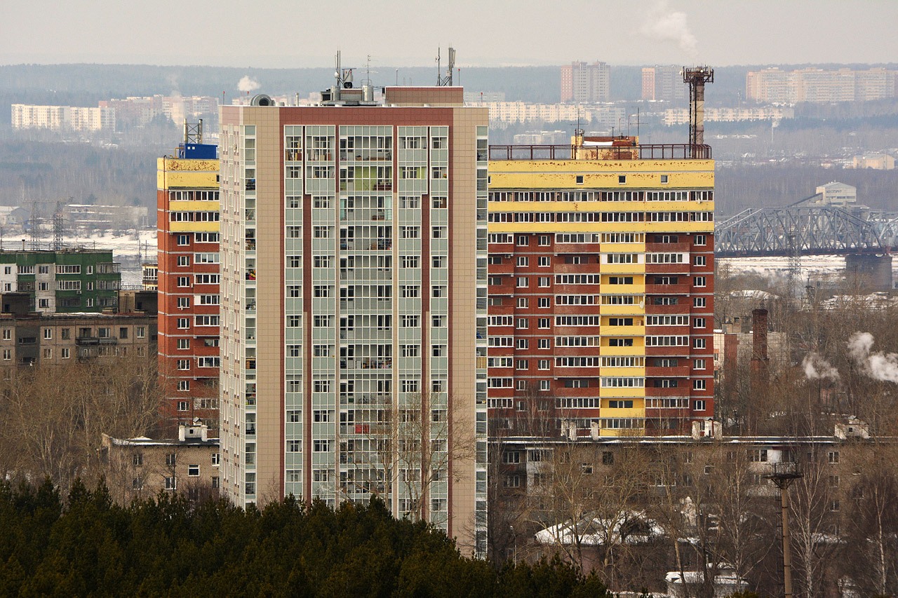 Perm, Переселенческая улица, 111; Парковый проспект, 45Г