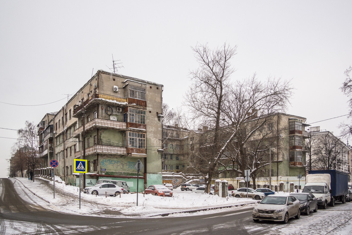 Kazań, Улица Дзержинского, 18 / Улица Кави Наджми, 19