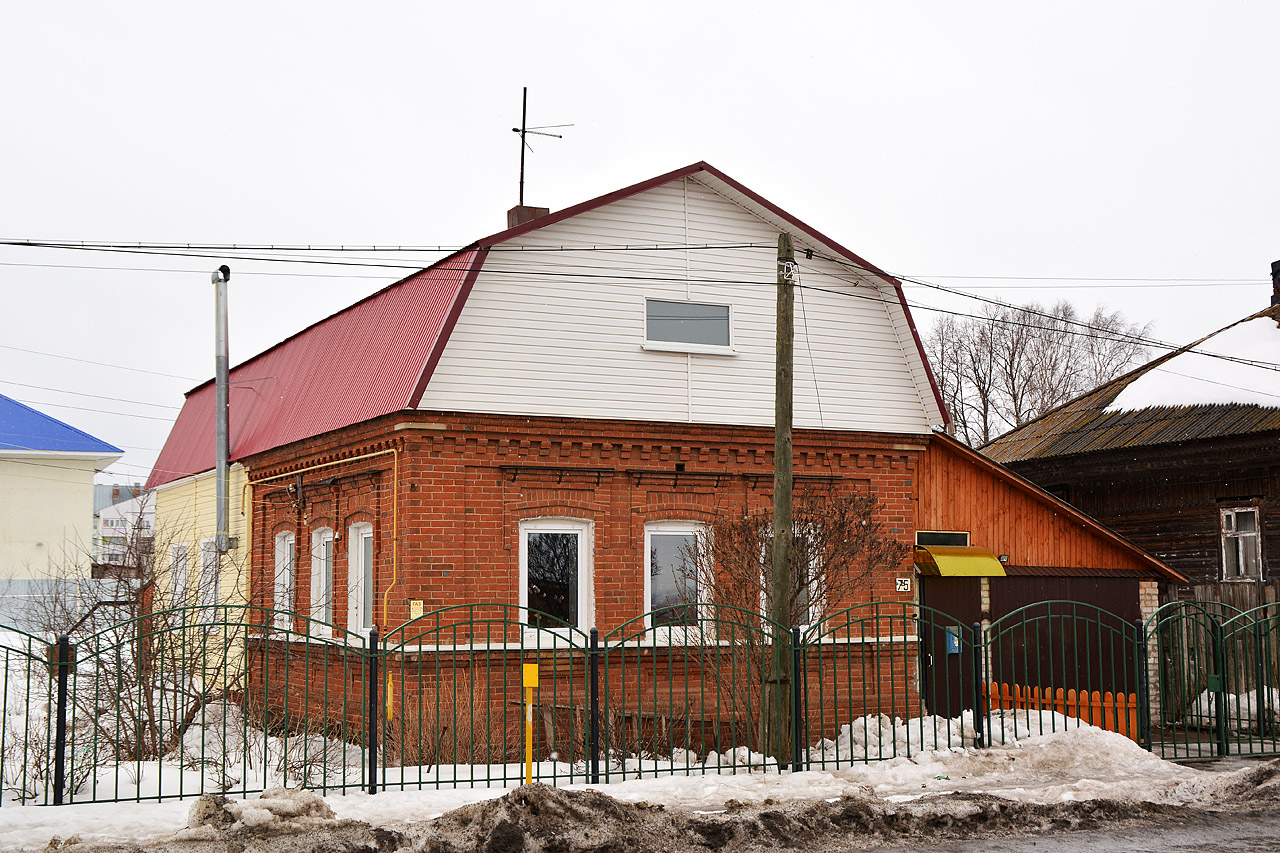 Permsky district, other localities, с. Култаево, улица Романа Кашина, 75