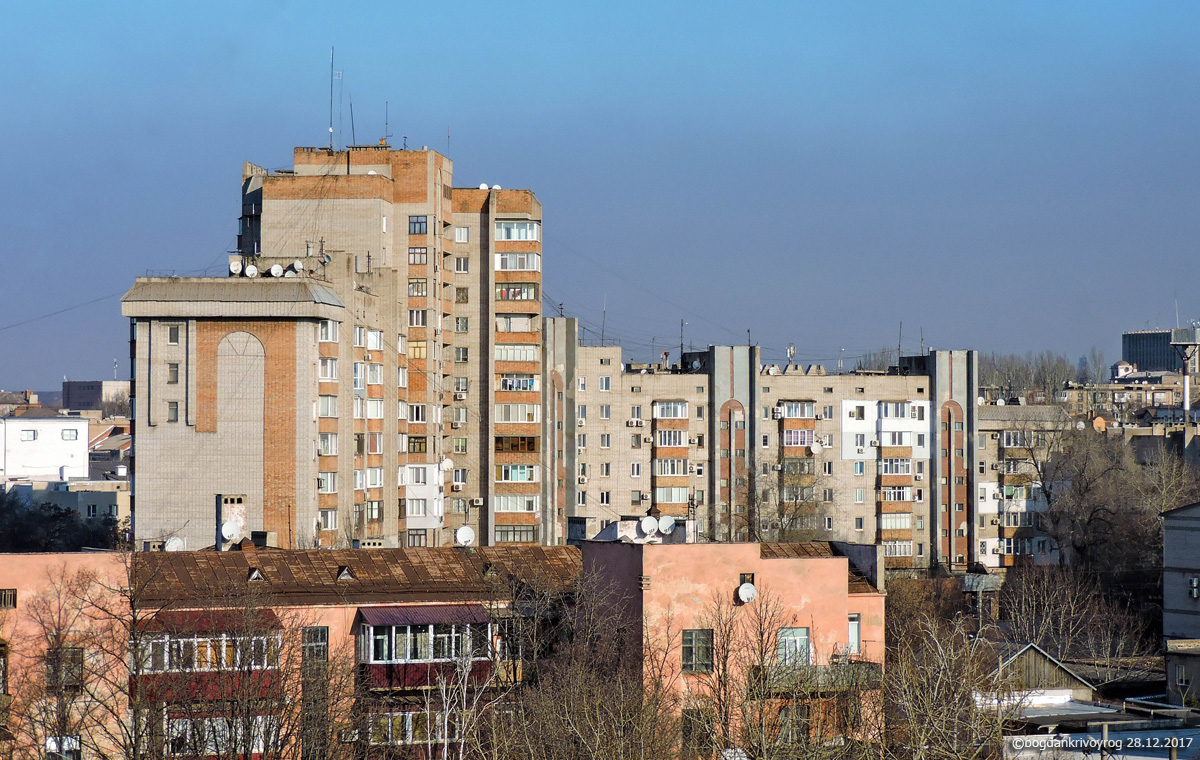 Кривой Рог, Улица Александра Поля, 2; Улица Александра Поля, 4; Улица Александра Поля, 6