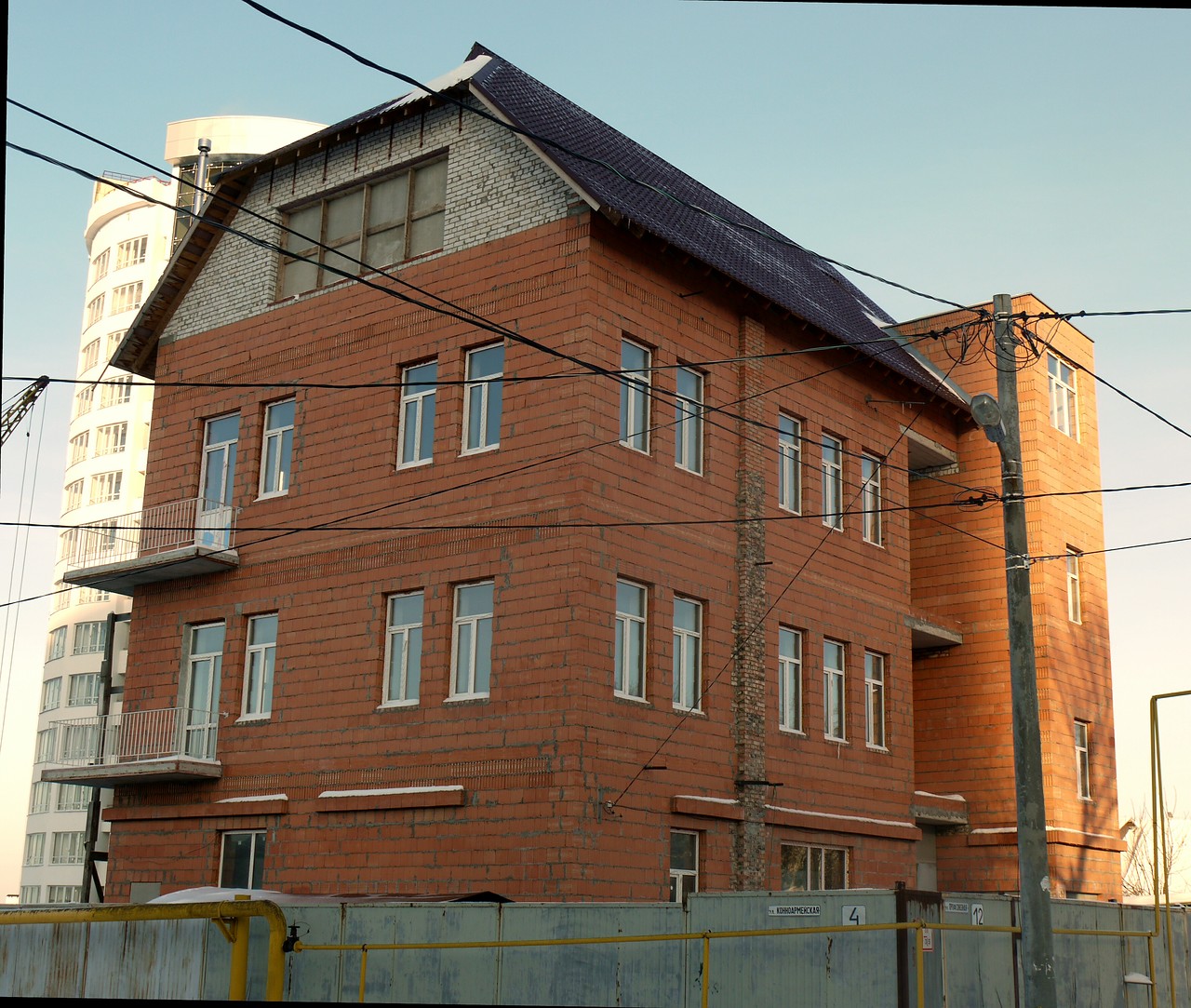Самара, Профсоюзная улица, 12 / Конноармейская улица, 4