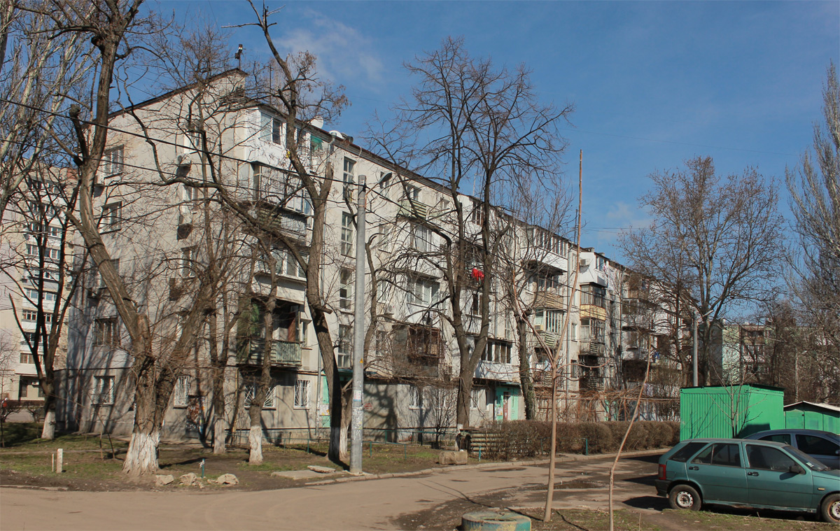 Одесса, Вулиця Космонавтів, 1