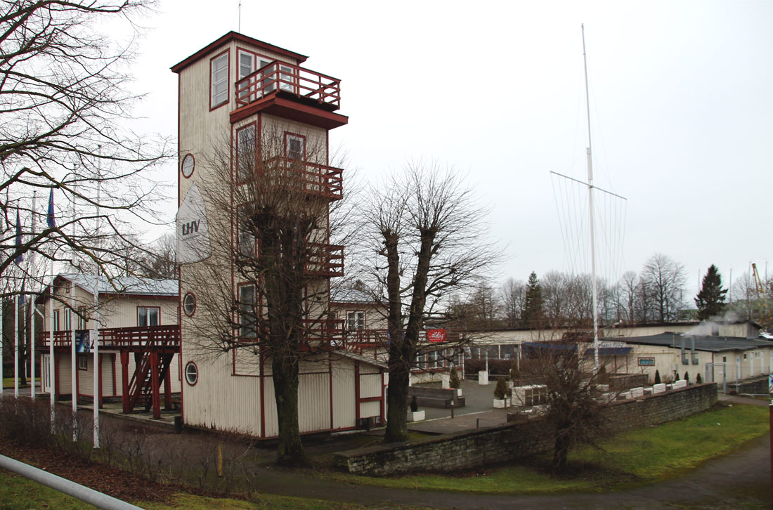 Таллин, Pirita tee, 17