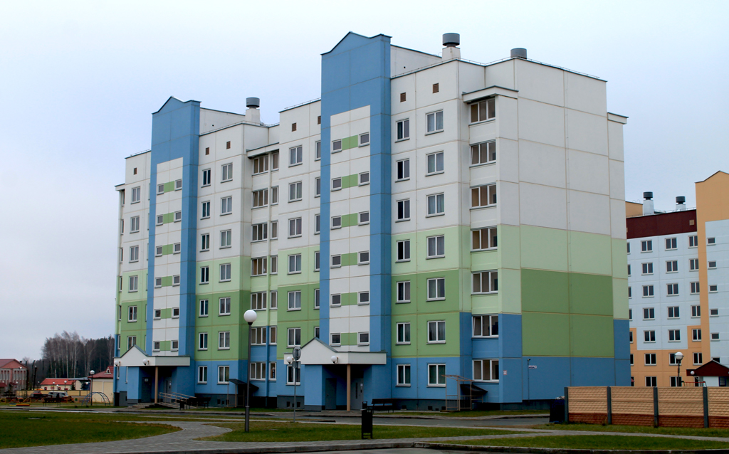 Островец, Улица Владимира Короткевича, 7