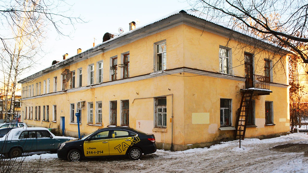 Пермь, Локомотивная улица, 4