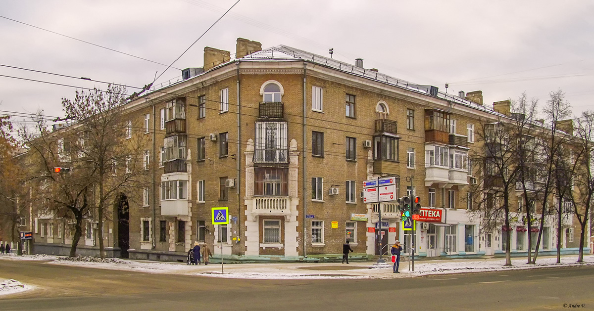 Ufa, Улица Ульяновых, 40 / Улица Калинина, 12
