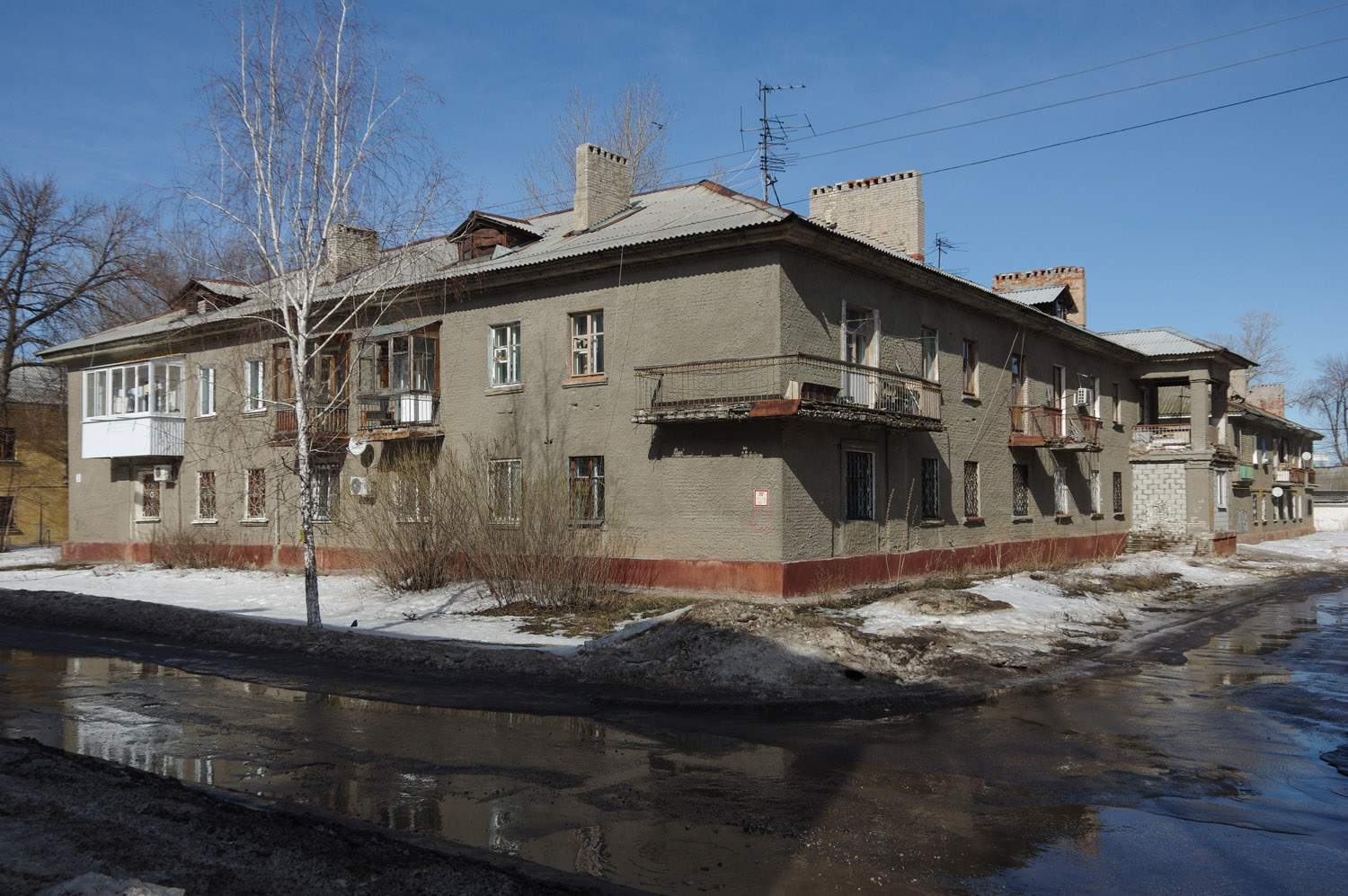 Новокуйбышевск, Советская улица, 3