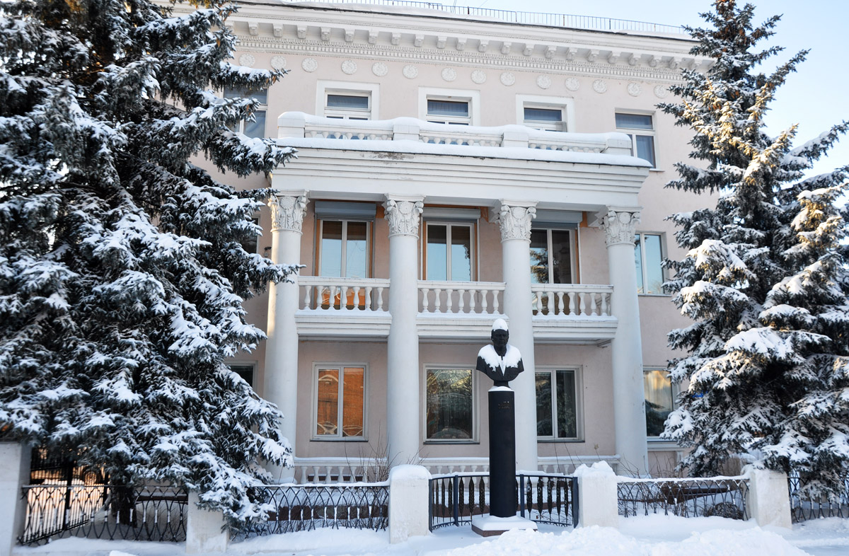 Omsk, Спартаковская улица, 13