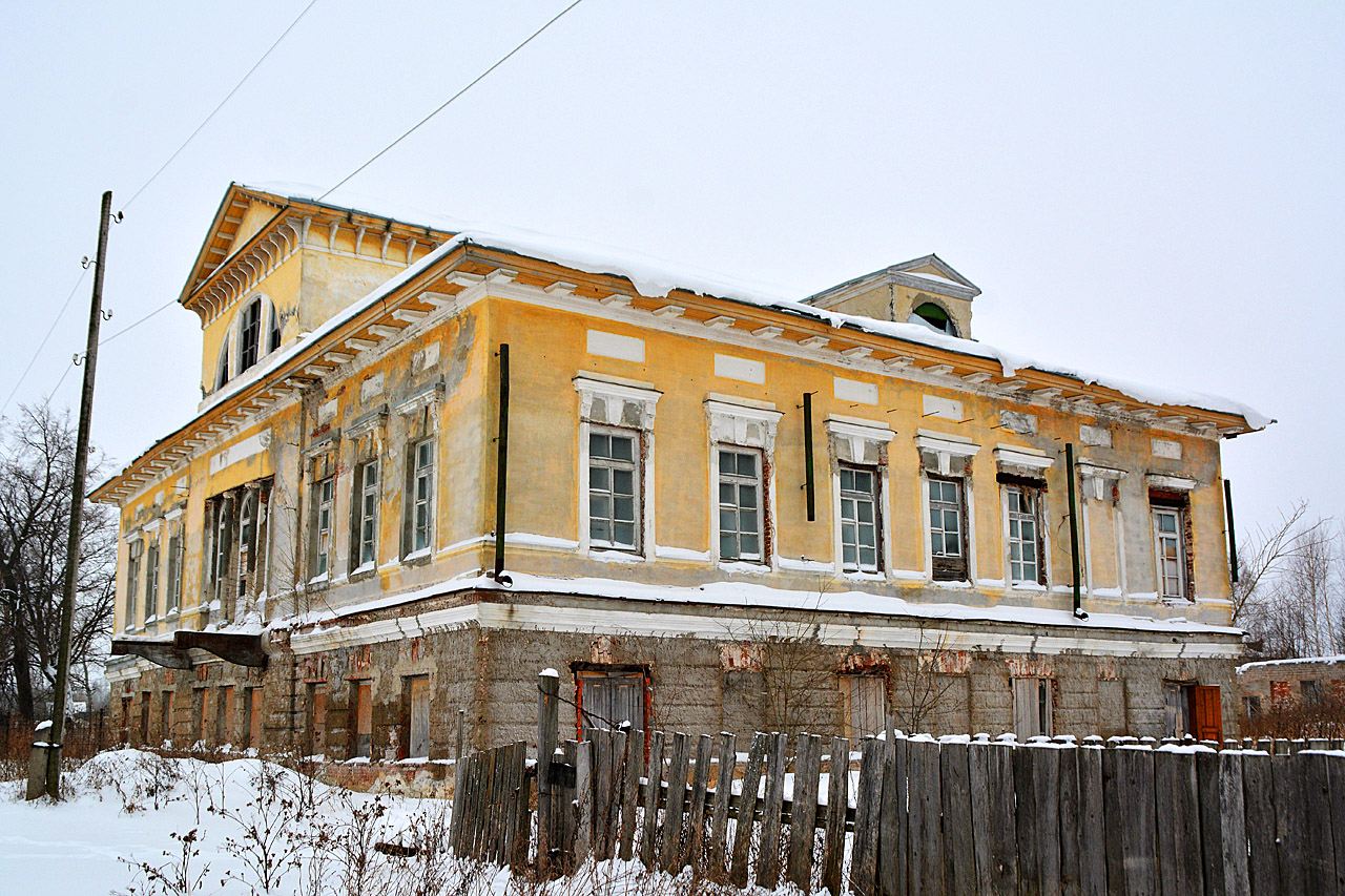 Усолье, Спасская улица, 21