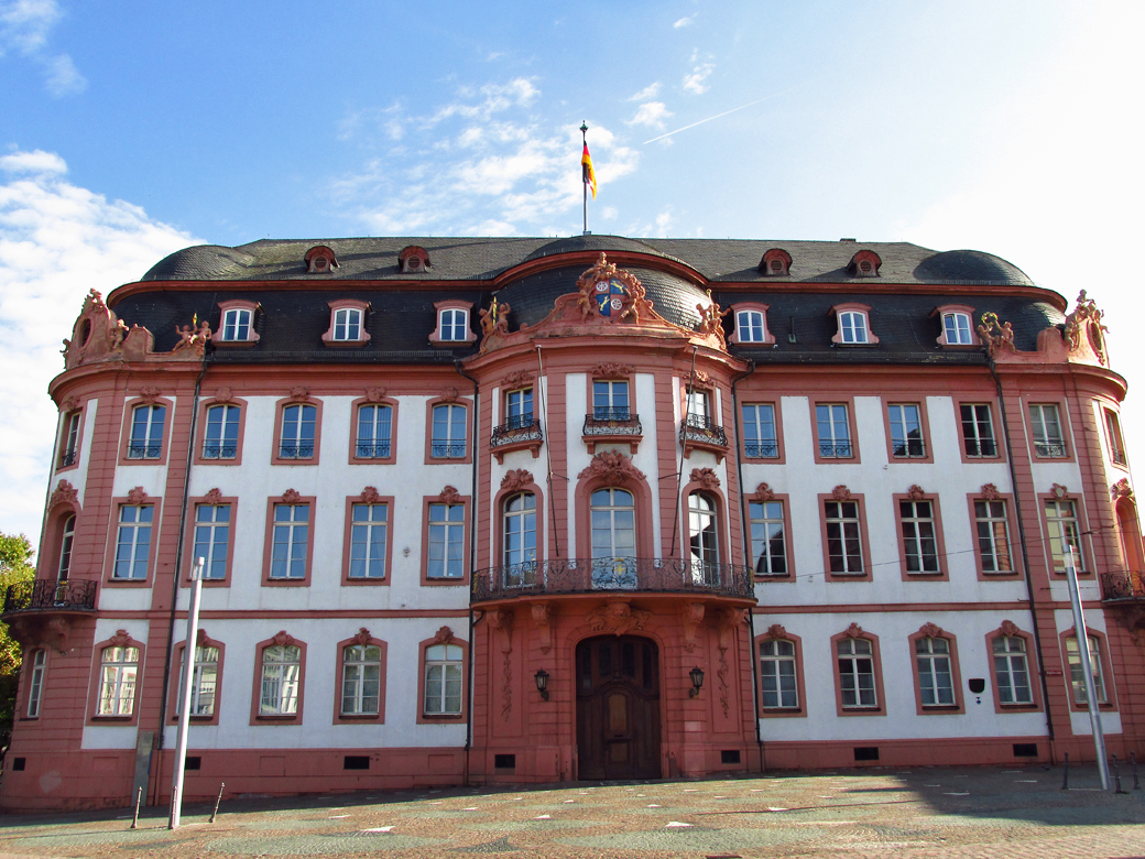 Майнц, Schillerplatz, 1