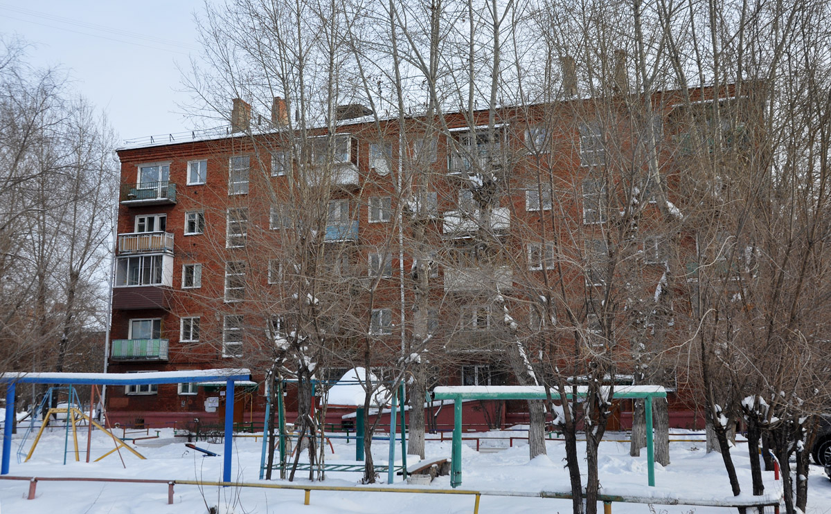 Омск, Улица Петра Ильичёва, 7