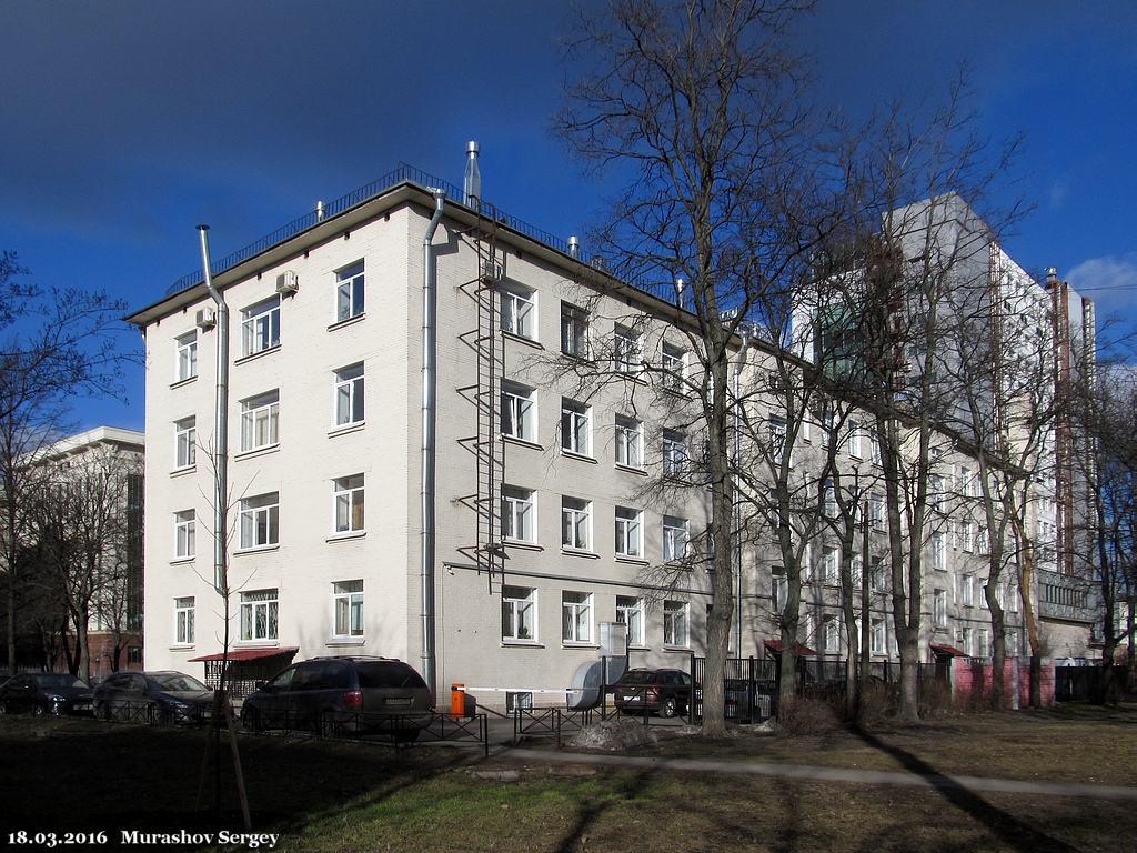 Санкт-Петербург, Бассейная улица, 19