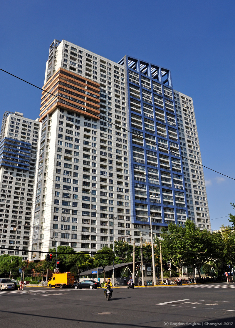 Шанхай, Yuyuan Road, 888