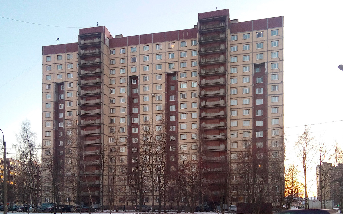 Peterburi, Улица Чудновского, 1