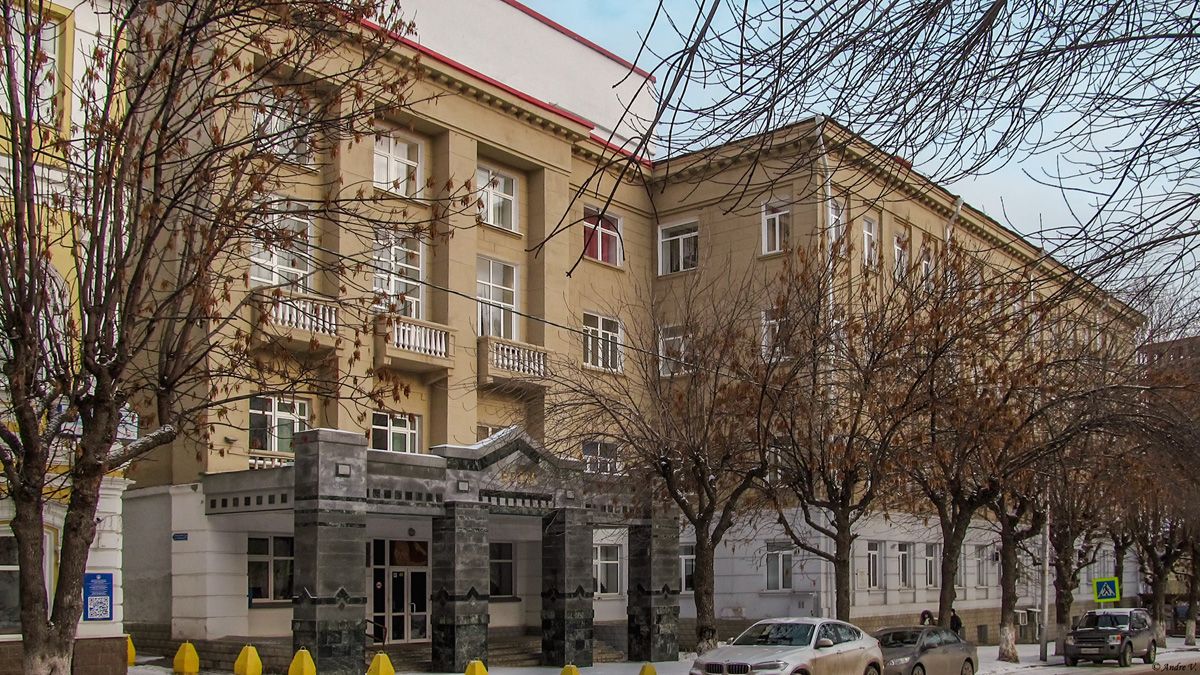 Ufa, Улица Октябрьской Революции, 3А