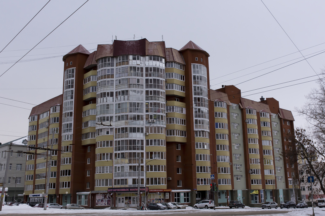Уфа, Улица Ульяновых, 53 / Улица Максима Горького, 74