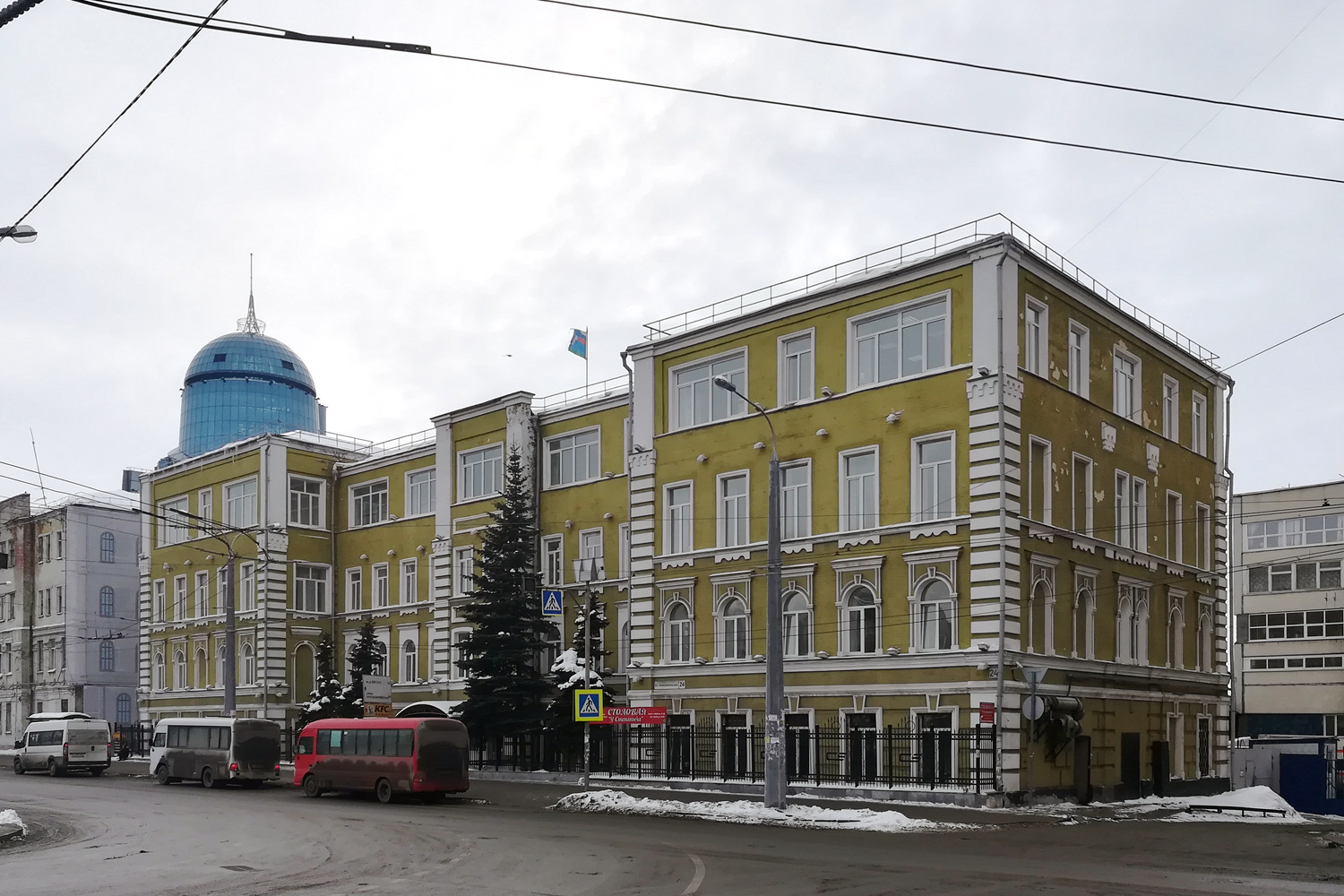 Samara, Комсомольская площадь, 24