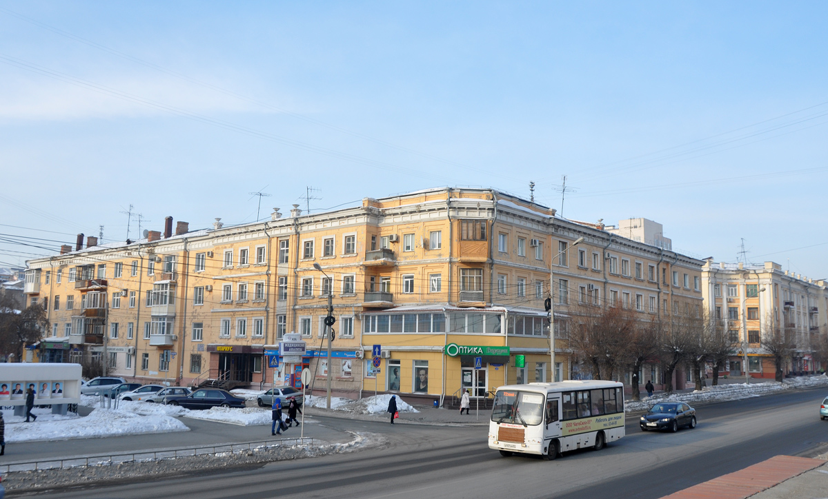 Омск, Улица Герцена, 13 / Красногвардейская улица, 67