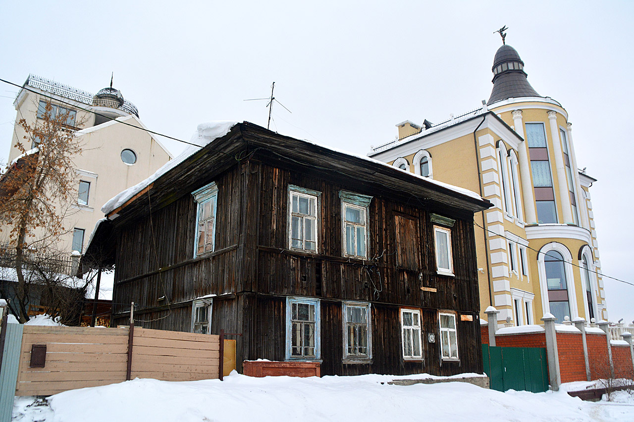 Пермь, Улица Хохрякова, 7А; Улица Хохрякова, 7; Улица Хохрякова, 9