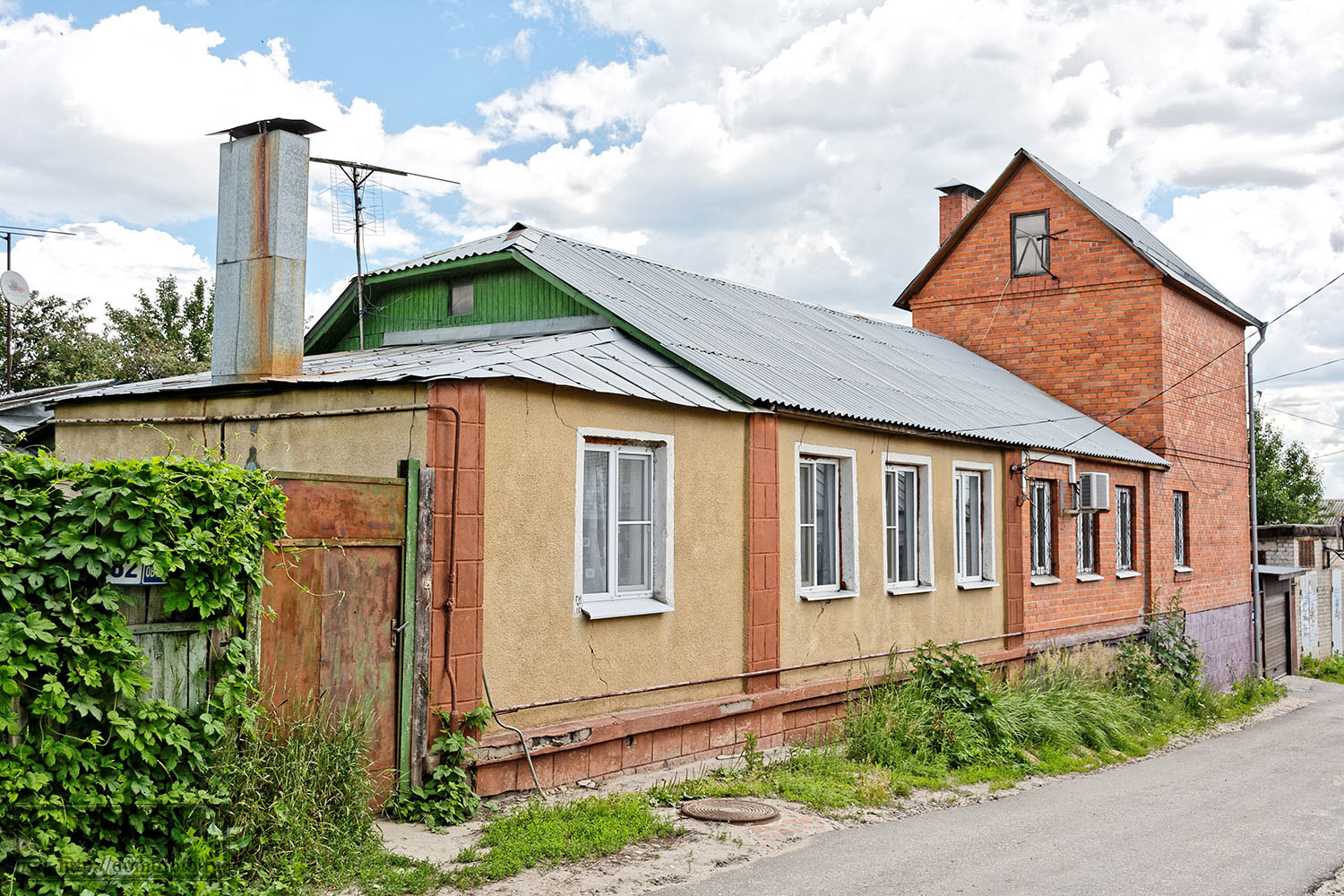 Воронеж, Улица Обороны Революции, 82 Воронеж, Улица Обороны Революции, 82