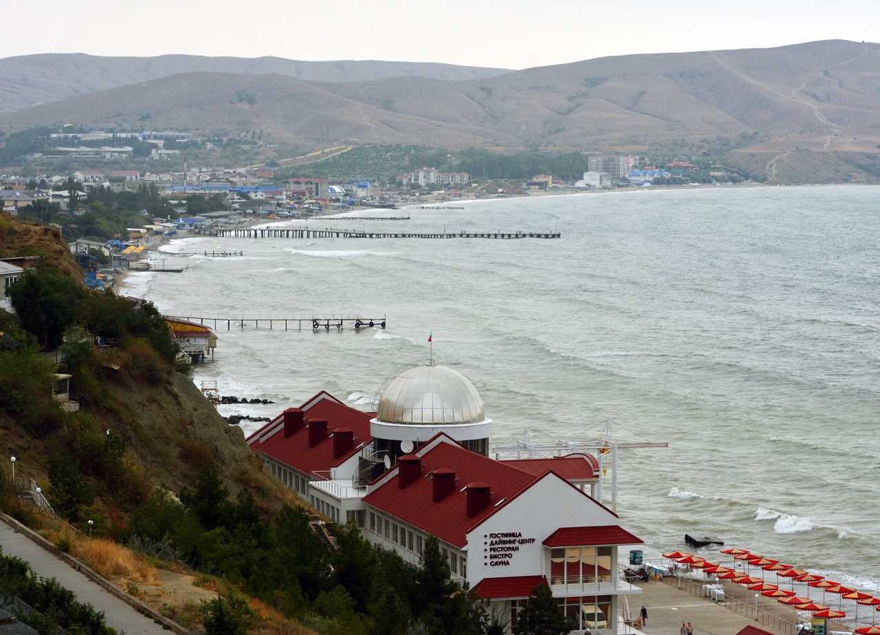 Феодосия, пгт Коктебель, Морская улица, 1А