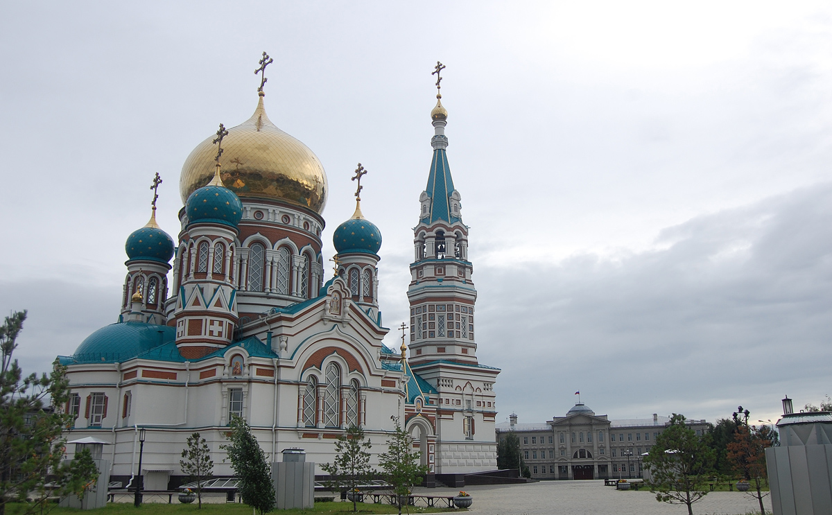Омск, Тарская улица, 7 / Интернациональная улица, 12