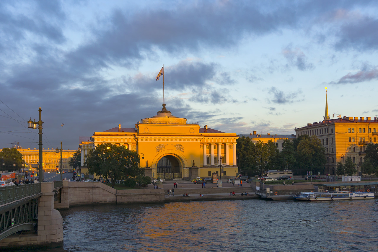 Petersburg, Адмиралтейский проезд, 1