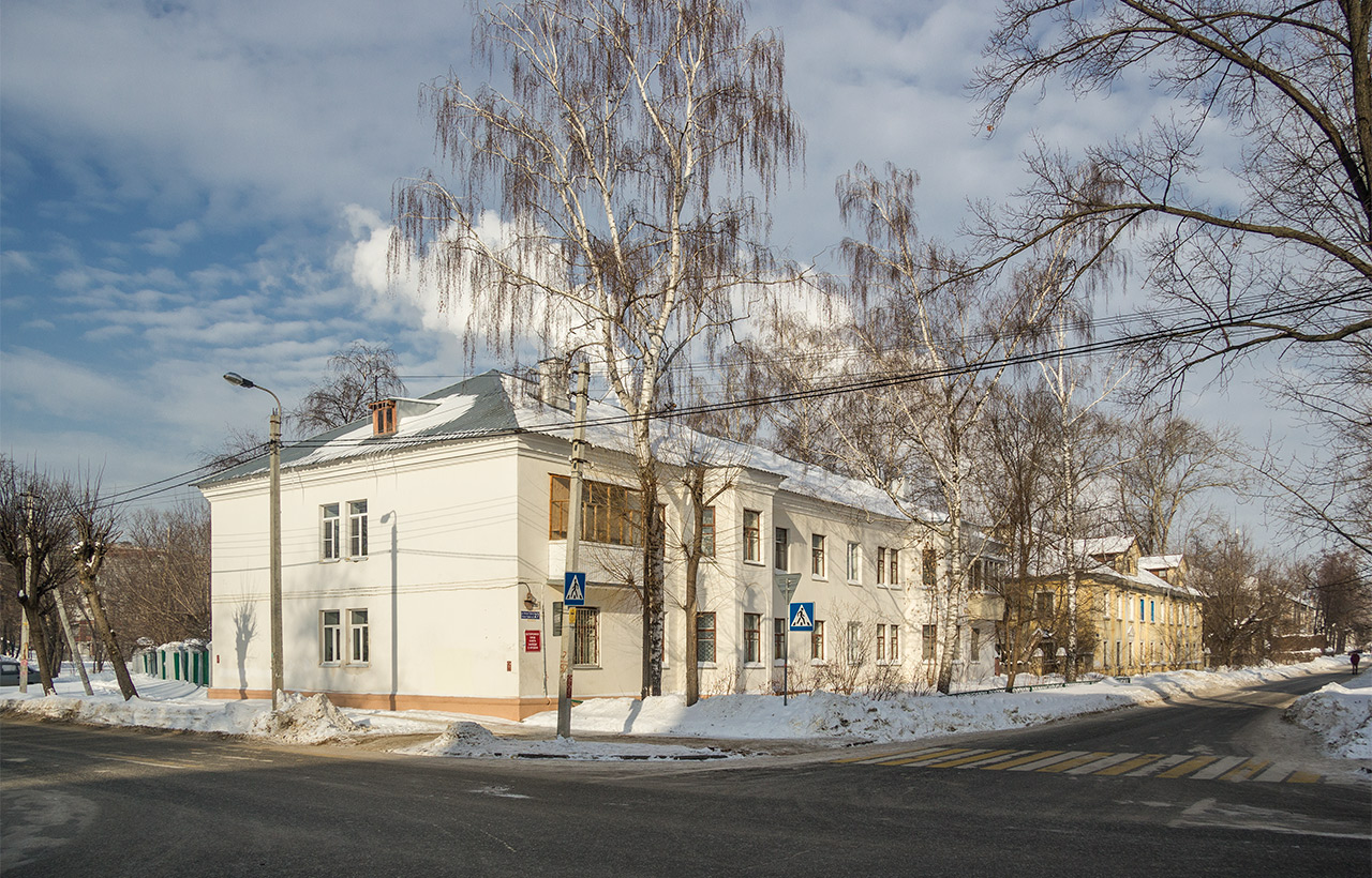 Казань, Улица Хасана Туфана, 27; Улица Хасана Туфана, 29 Казань, Улица Хасана Туфана, 27; Улица Хасана Туфана, 29