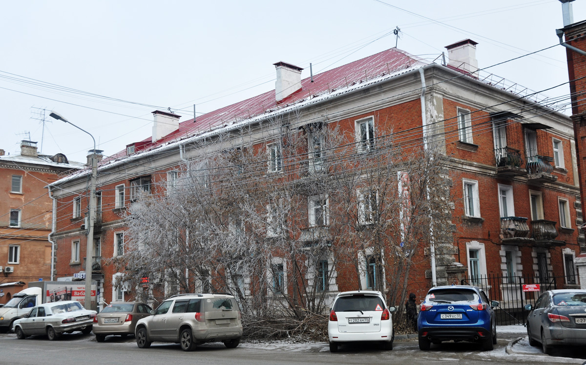 Омск, Улица Гусарова, 24