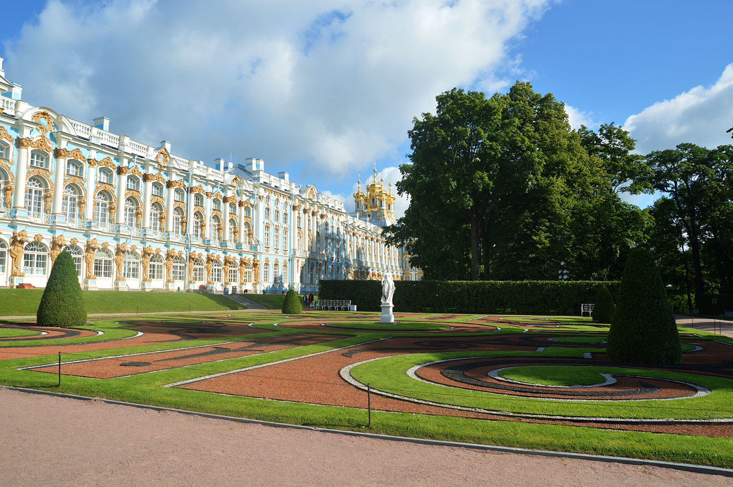 Пушкiн, Садовая улица, 9