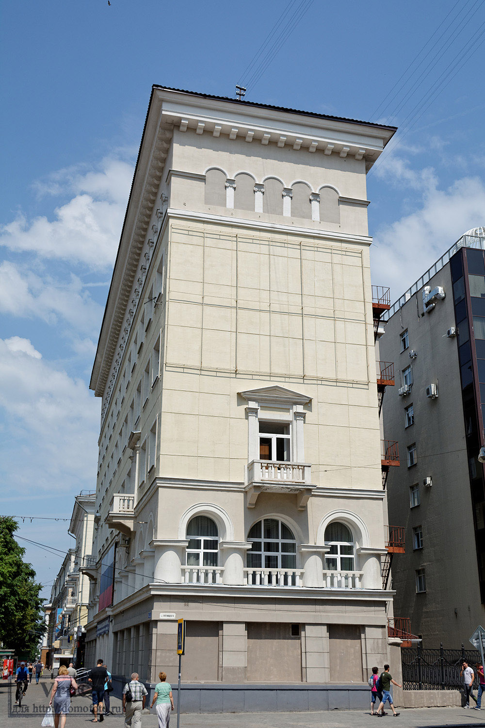 Воронеж, Проспект Революции, 33