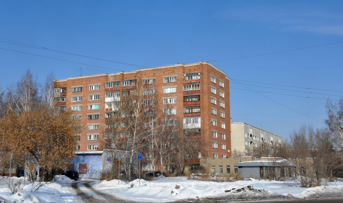Omsk, Улица Багратиона, 21/2; Улица Багратиона, 19