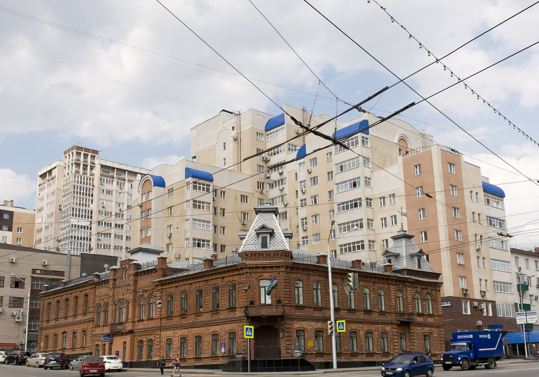 Уфа, Улица Цюрупы, 38; Улица Цюрупы, 40