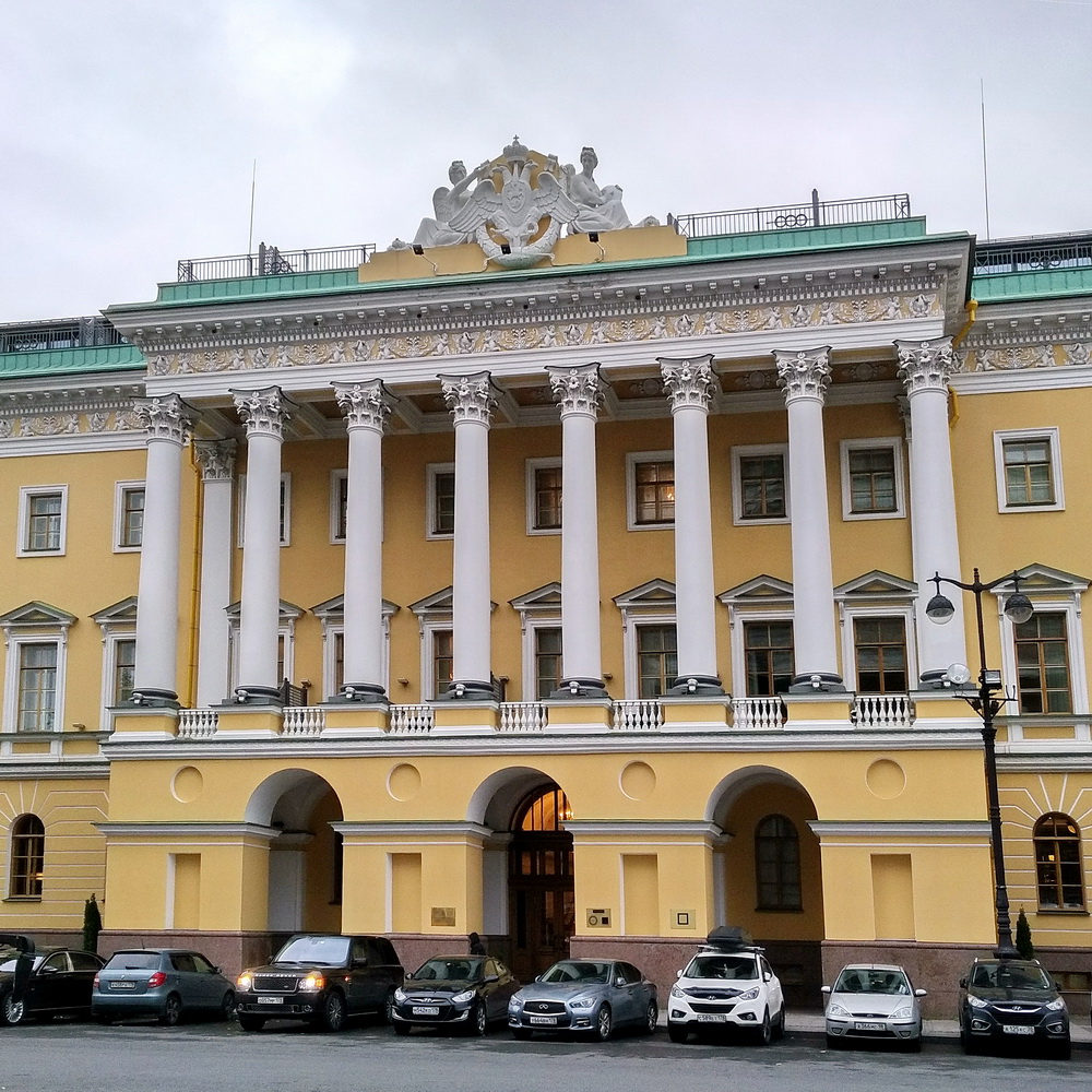 Санкт-Петербург, Адмиралтейский проспект, 12 / Исаакиевская площадь, 2 / Вознесенский проспект, 1