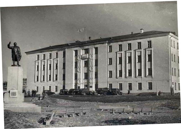 Мурманск, Улица Софьи Перовской, 2