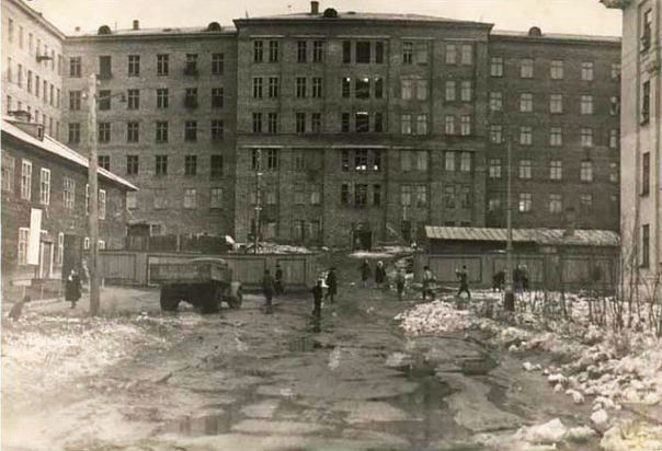 Мурманск, Улица Володарского, 18