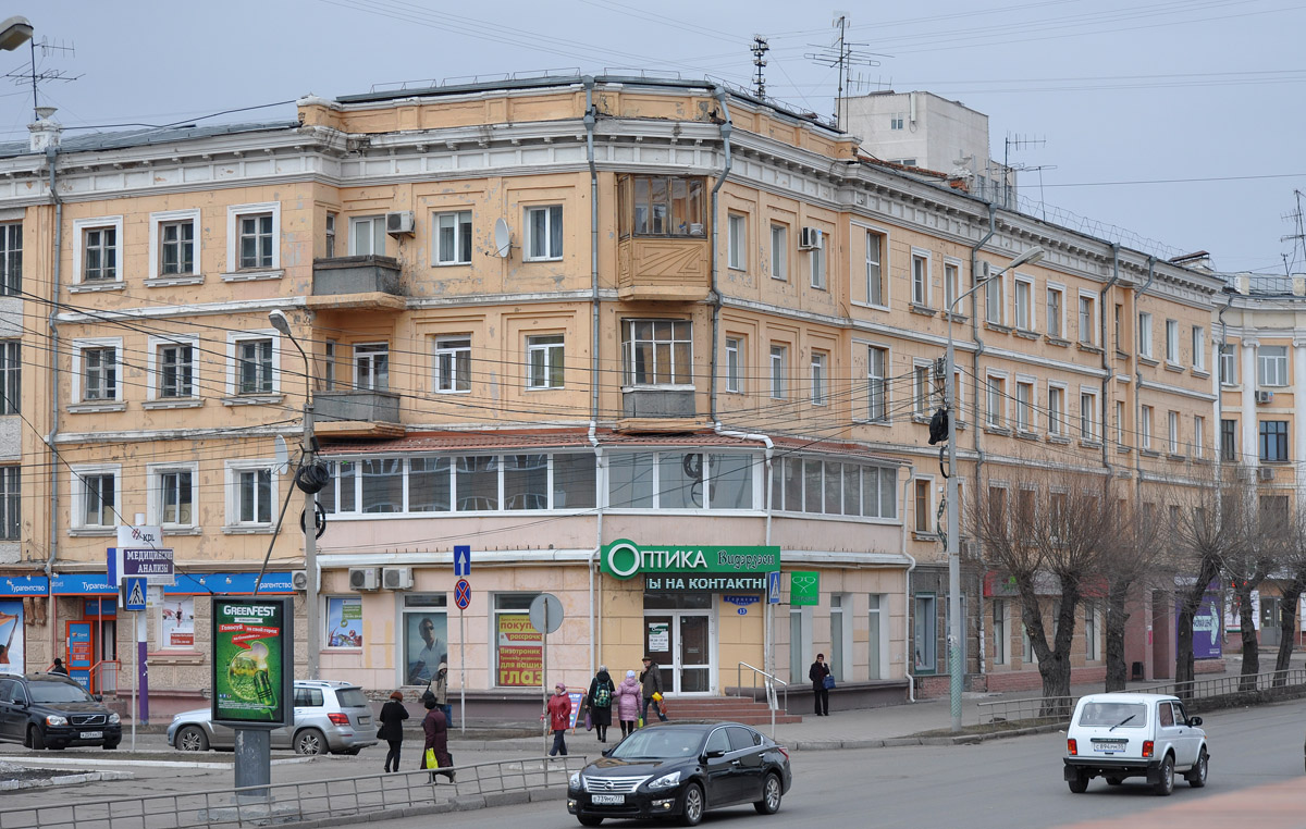 Омск, Улица Герцена, 13 / Красногвардейская улица, 67