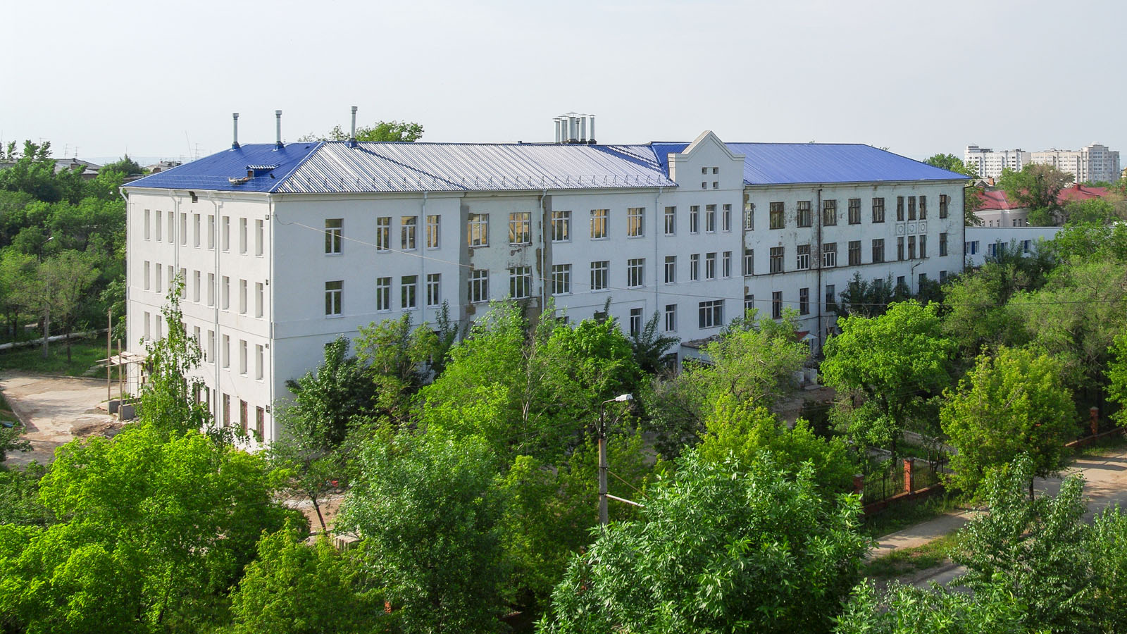 Новокуйбышевск, Улица Пирогова, 1 (поликлиника)