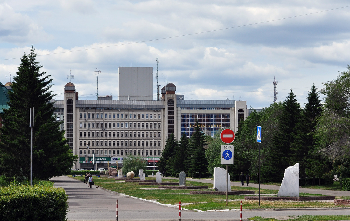 Омск, Улица Маршала Жукова, 74 корп. 1