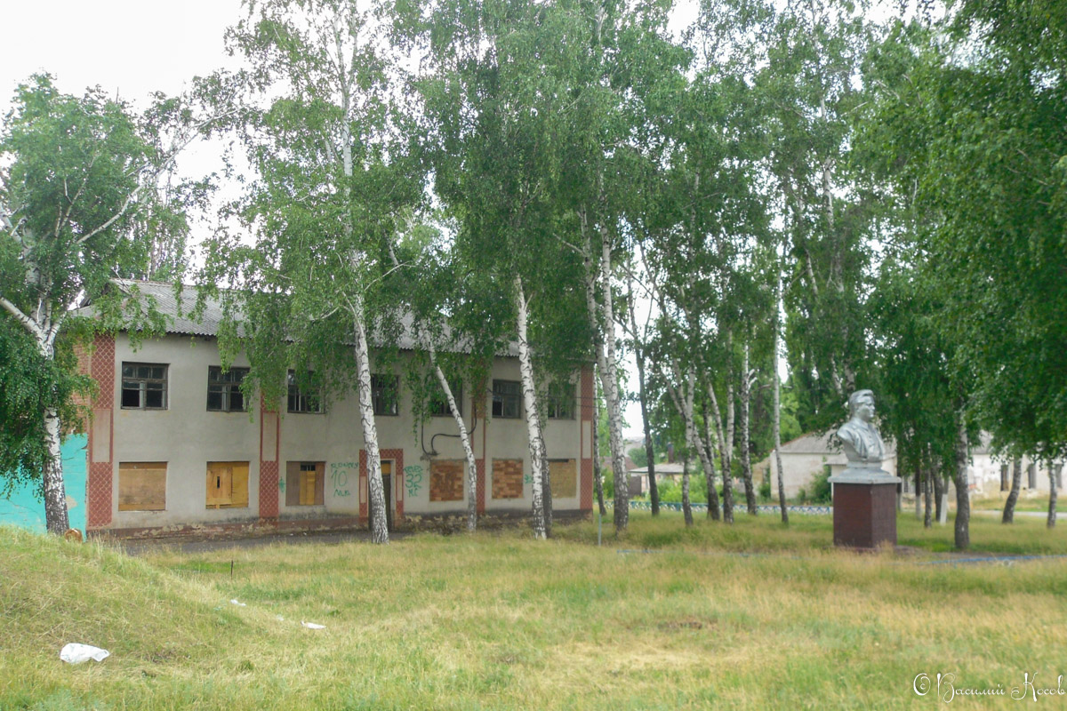 Глубокое, Центральная улица, 3